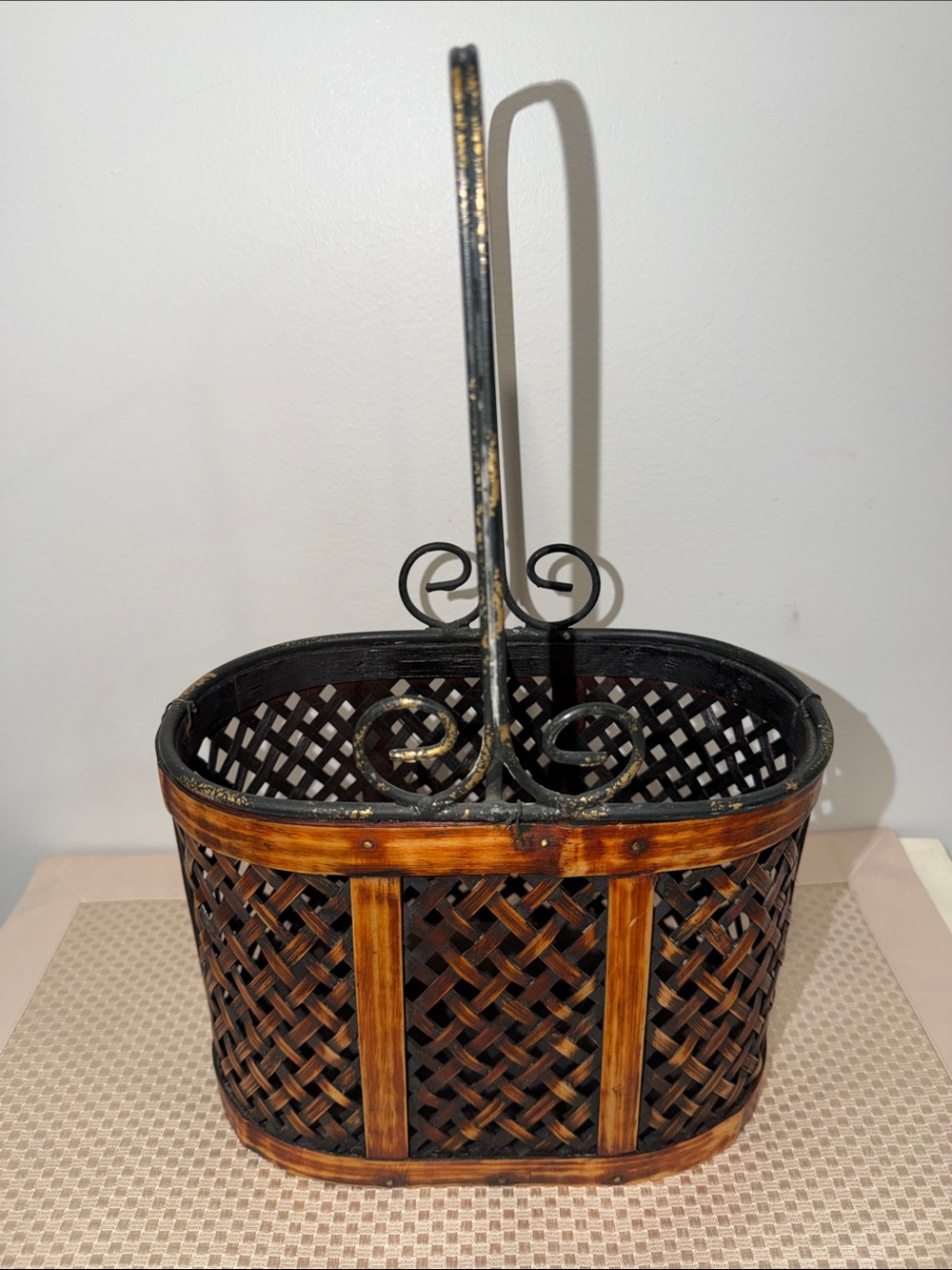 Oval Woven Bamboo Basket Bottle Holder Divided Top Handle